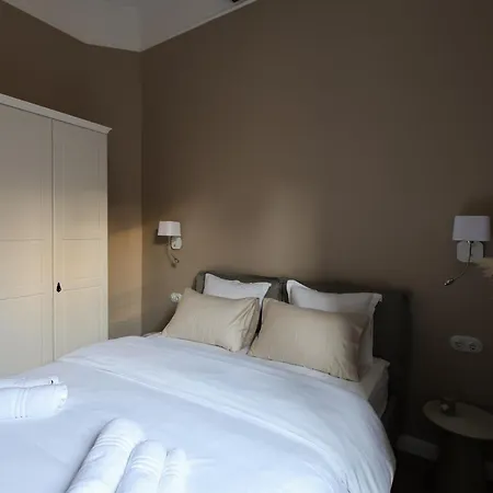 Apartment Avc *